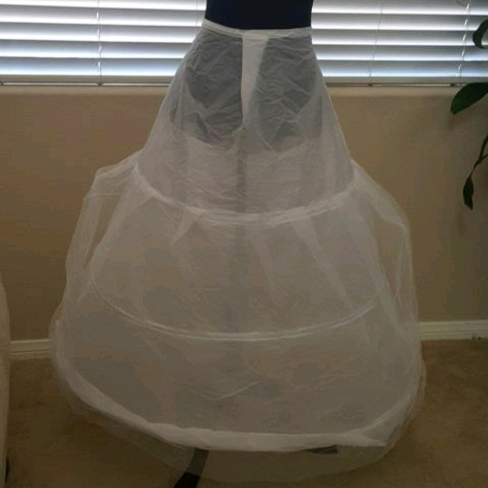 Gown dress poof